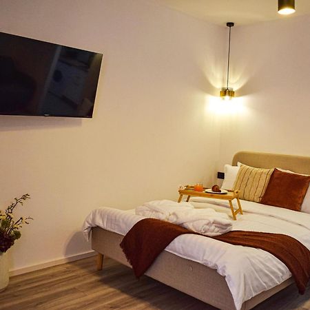 High Tide Apartment Zadar Ngoại thất bức ảnh