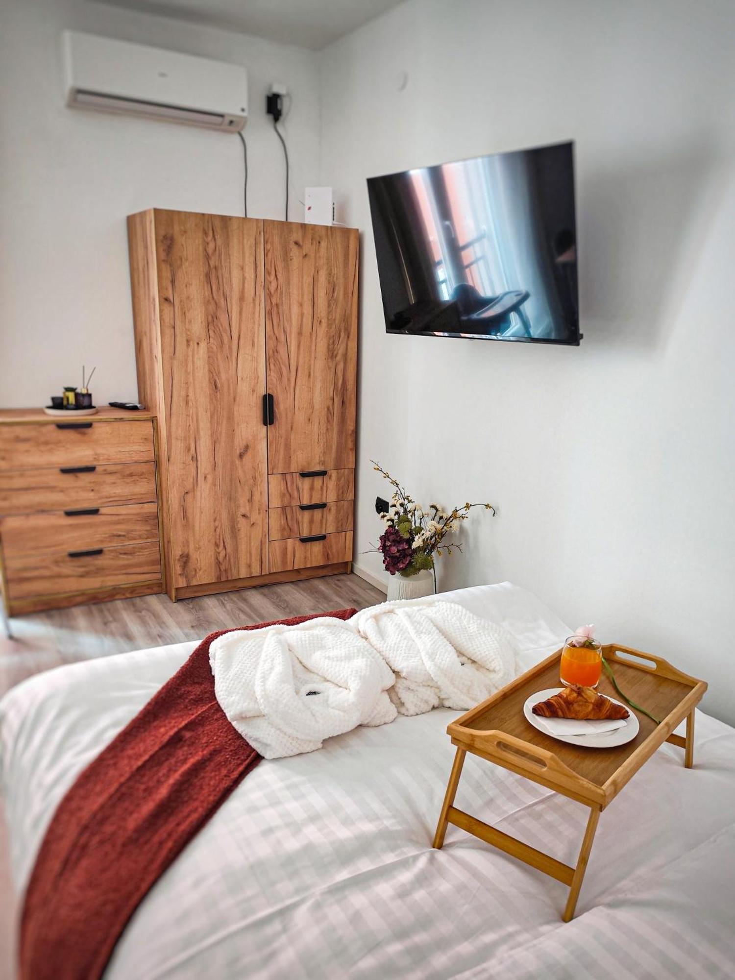High Tide Apartment Zadar Ngoại thất bức ảnh